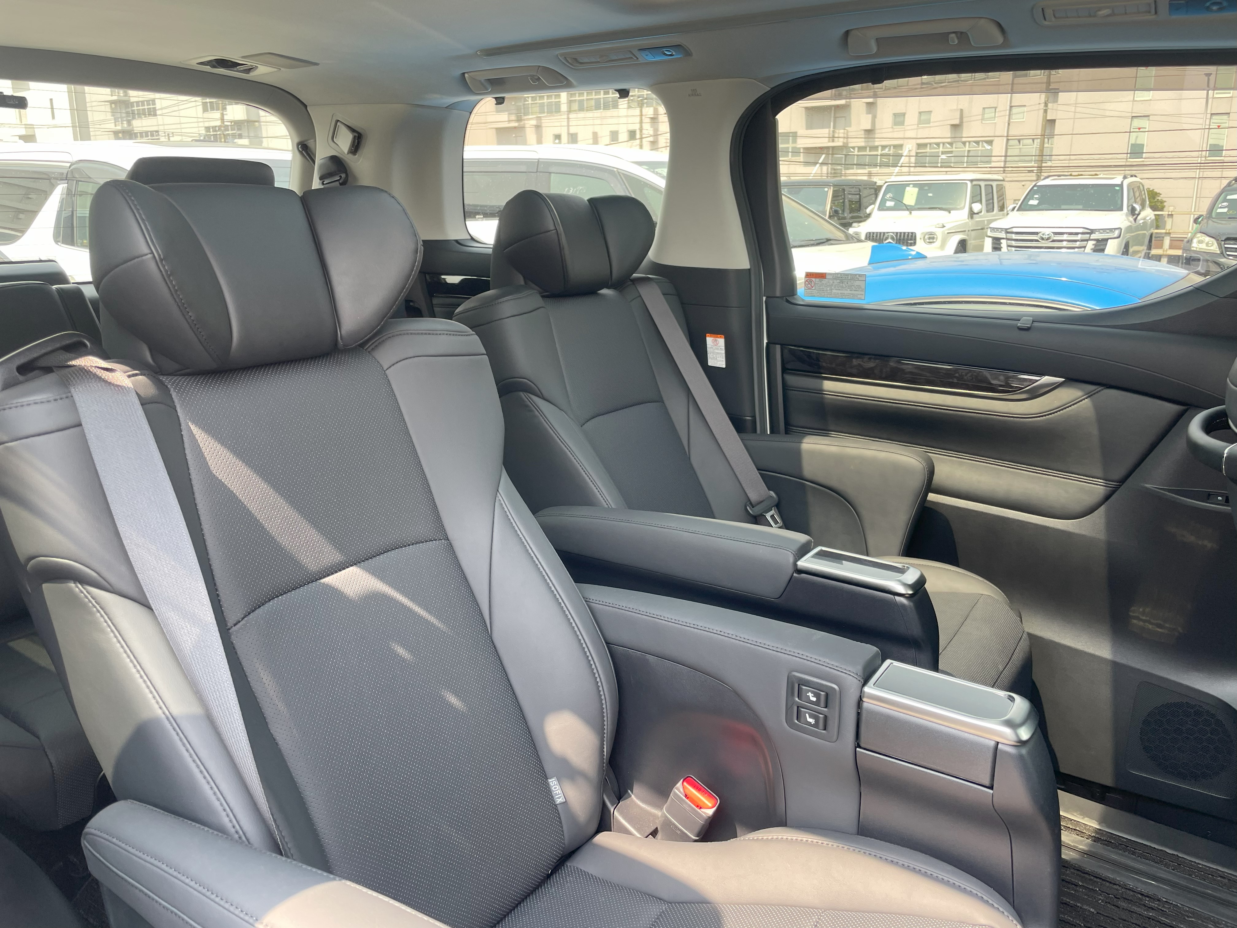 Toyota Alphard S C Package