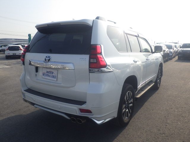 Toyota Land Cruiser Prado TX L Package