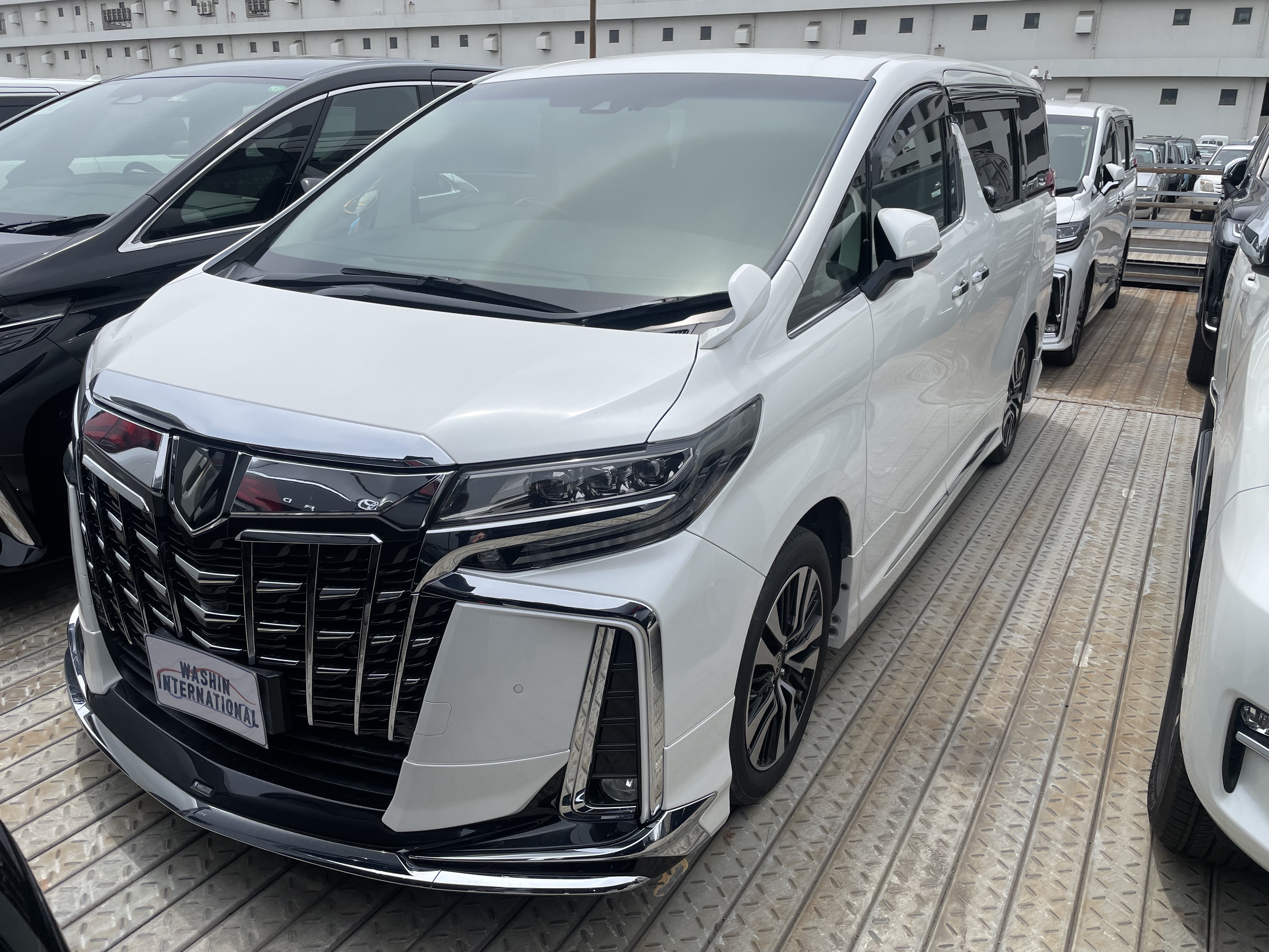 Toyota Alphard S C Package