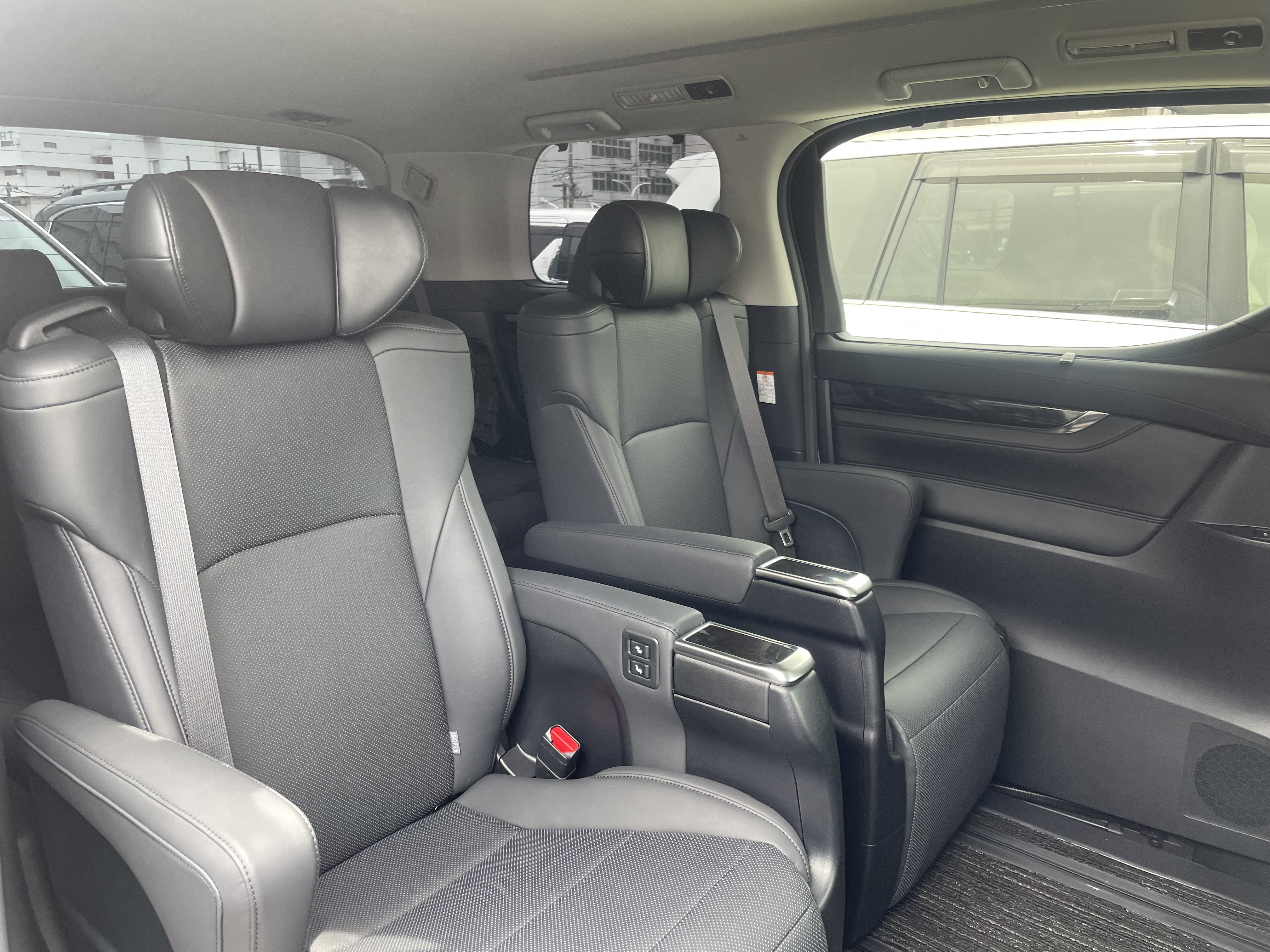 Toyota Alphard S C Package