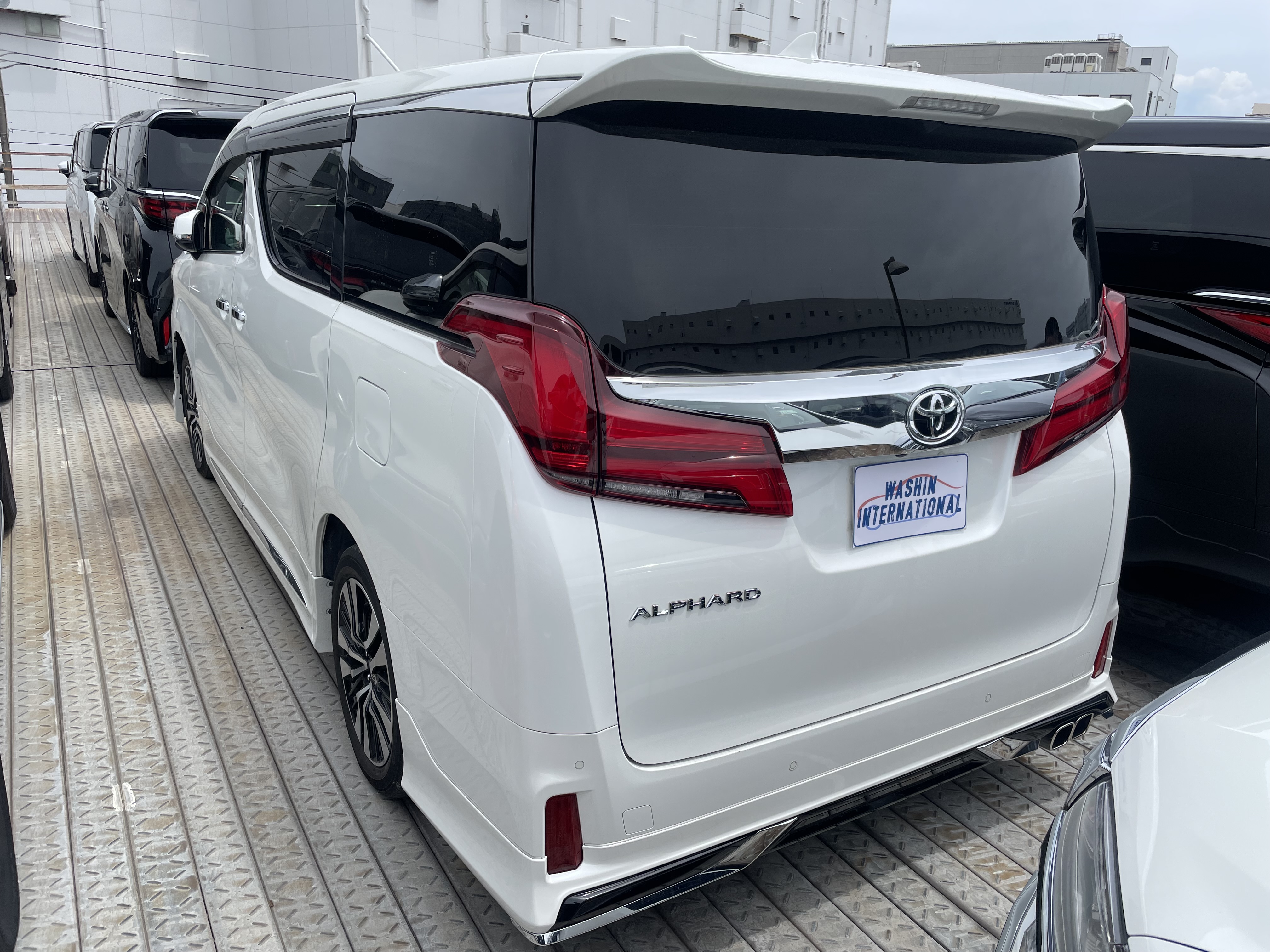 Toyota Alphard S C Package