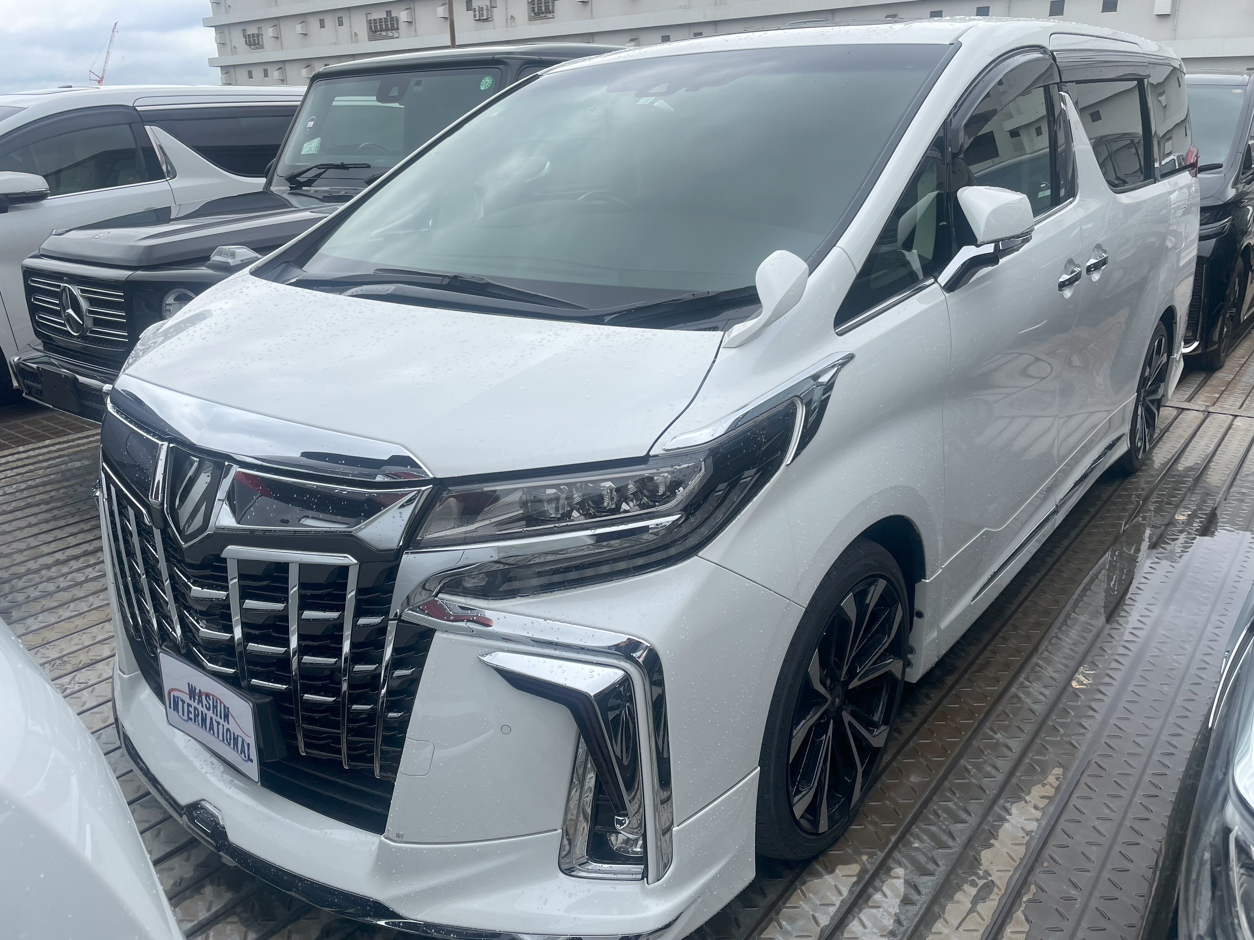 Toyota Alphard S C Package